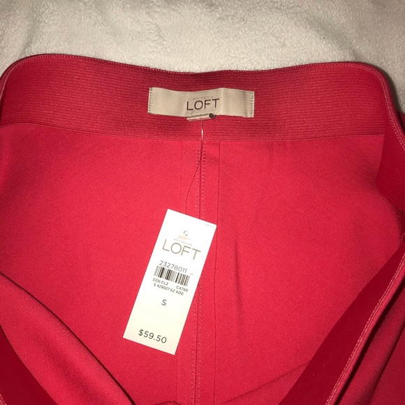 Ann Taylor LOFT Flippy Pull On Skirt Size Small - Picture 5 of 6